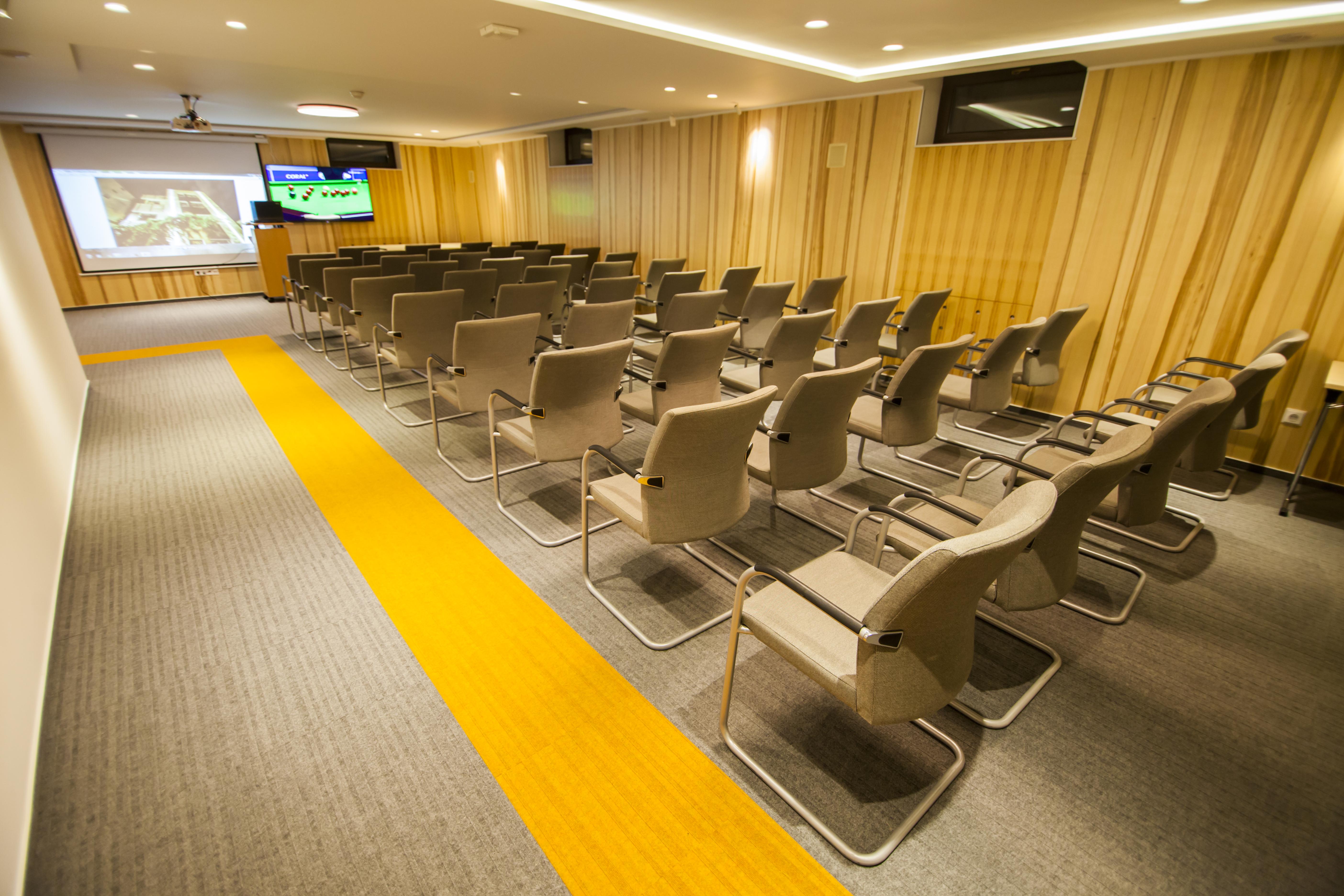 Cluj Business Class Exterior photo